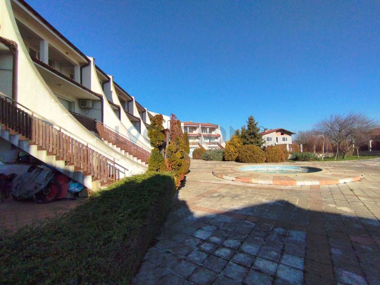 Продава се Мезонет в с. Божурец, Област Добрич - 124 кв.м за 557 €/кв.м - Снимка #1