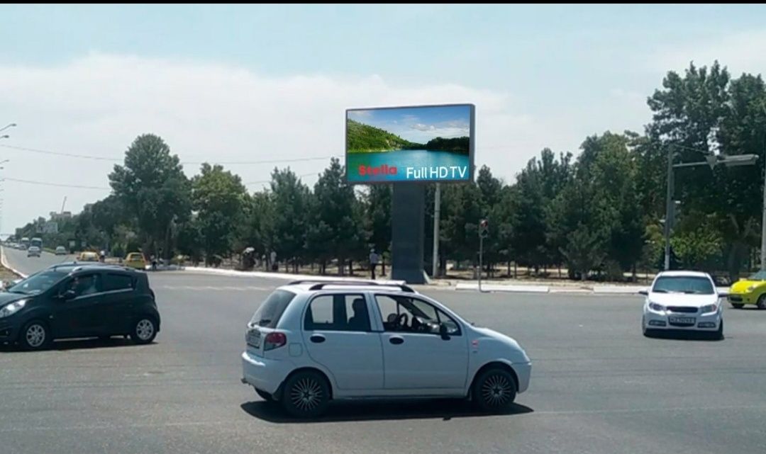 Лед экран //билбордларда реклама