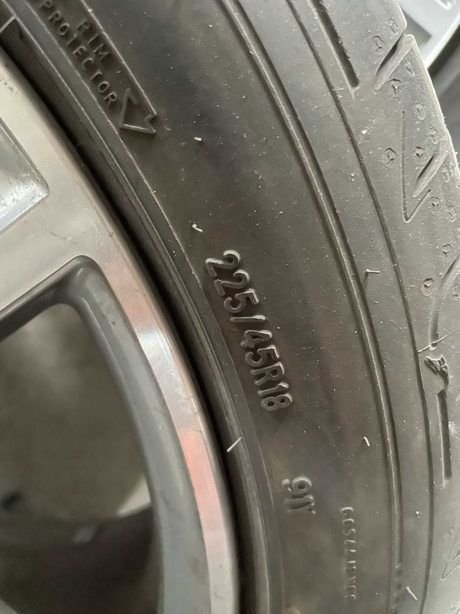 Jante BMW Seria 5 f10 f11 225/45 R18 DOT 2022