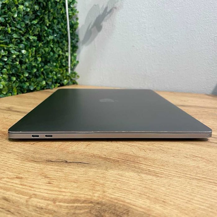 MacBook Pro 15 2016 i7 SSD 512GB RAM 16GB AMD Radeon 455 | TrueGSM