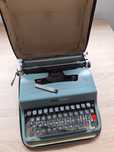 Masina de scris clasica Olivetti Lettera 32