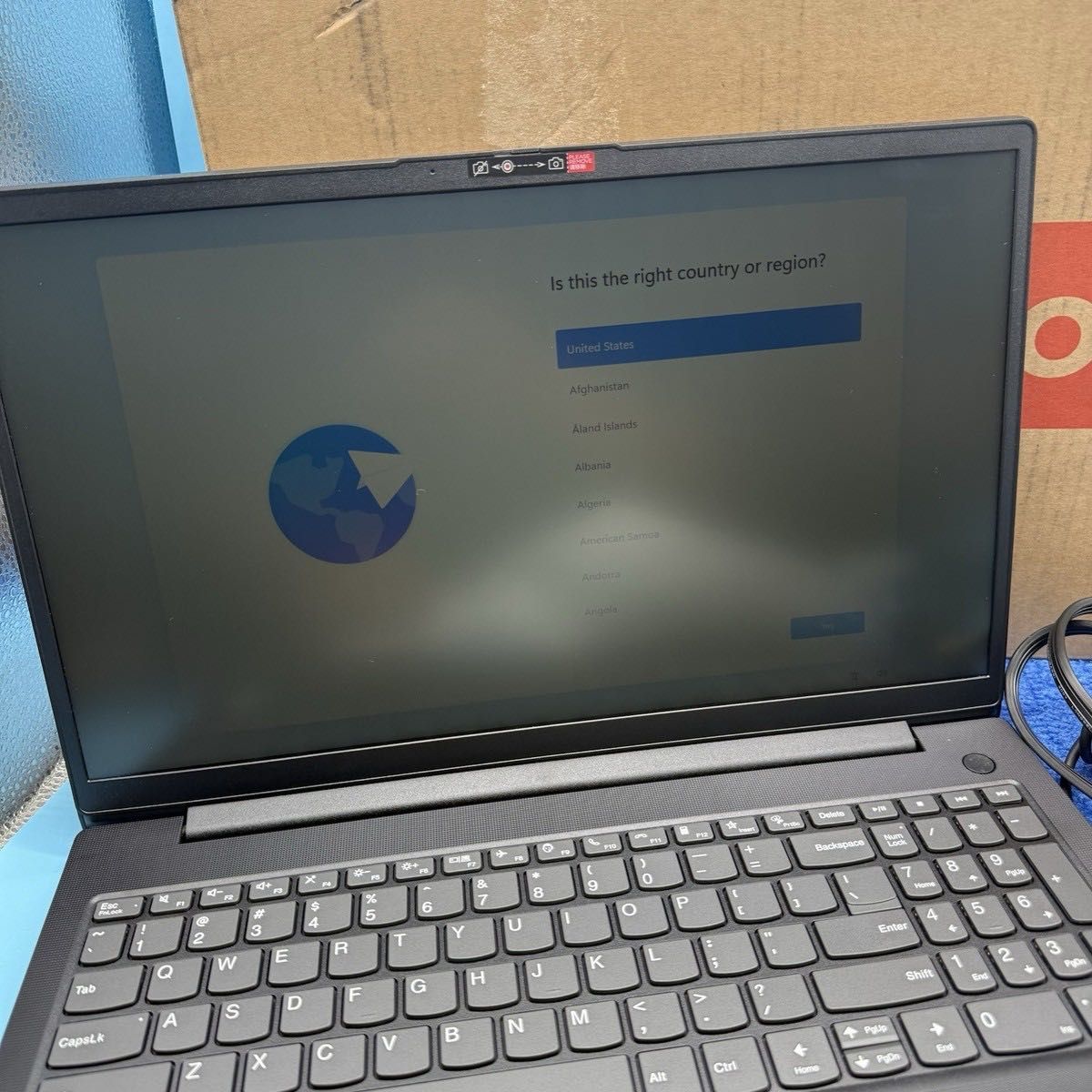 Лаптоп Lenovo V15 G4 AMD Ryzen 3, 16 GB RAM, 512 GB SSD, Windows 11
