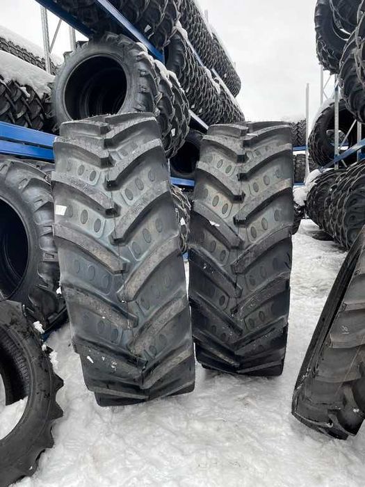520/70 R38 Cauciucuri de tractor spate Radiale Tubeless BKT