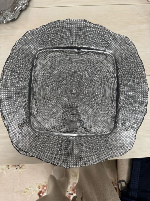 Сервировочная тарелка