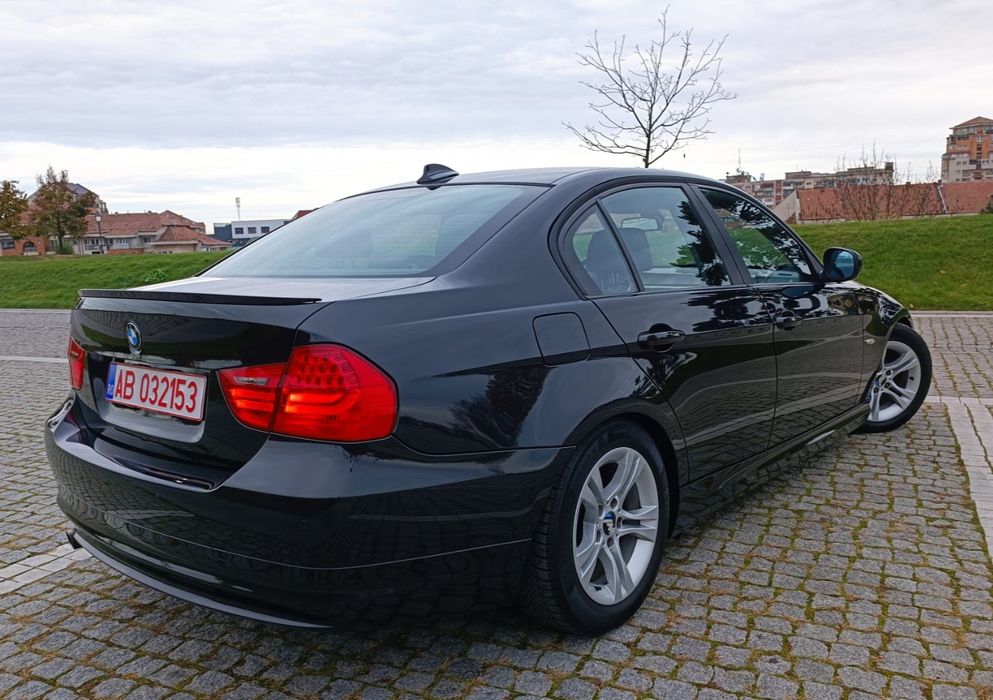 Bmw seria3 e90 facelift