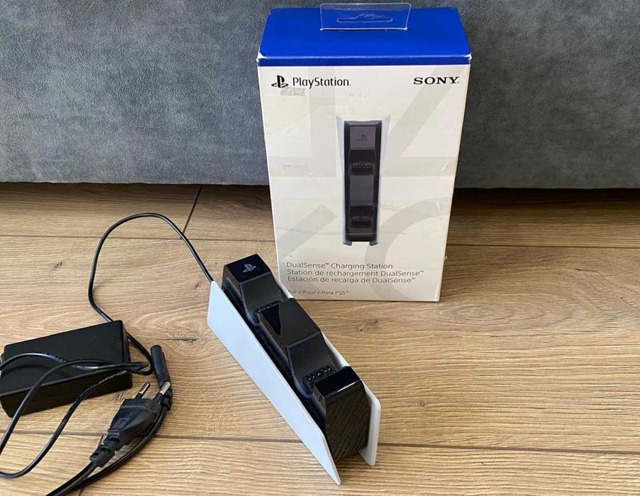 Зарядная Станция для PlayStation5 Геймпадов/DualSense Charging Station