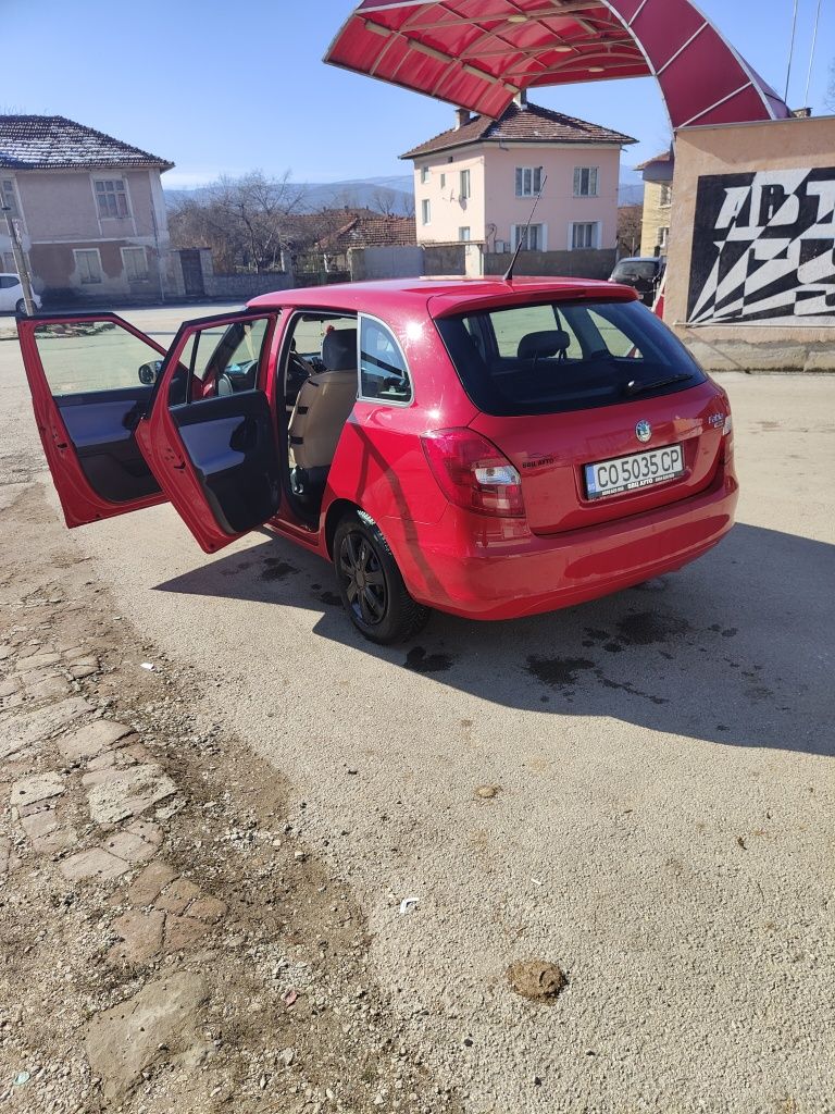 Skoda fabia 1.6 tdi уникално състояние