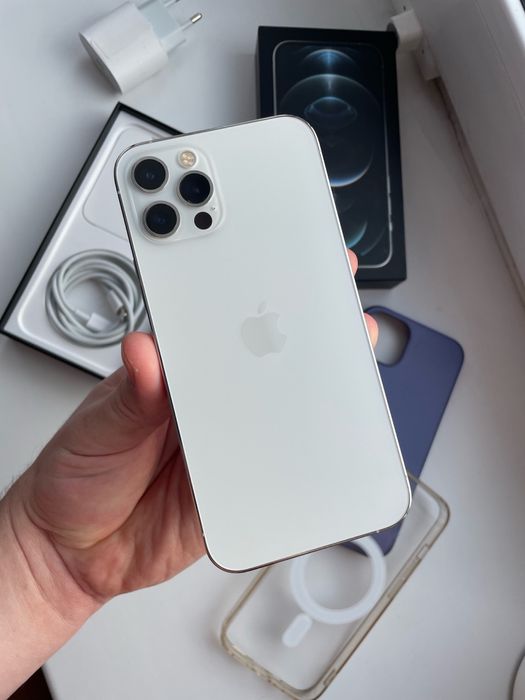 Продам Iphone 12 Pro 128Gb Silver/Айфон 12 Про 128Гб