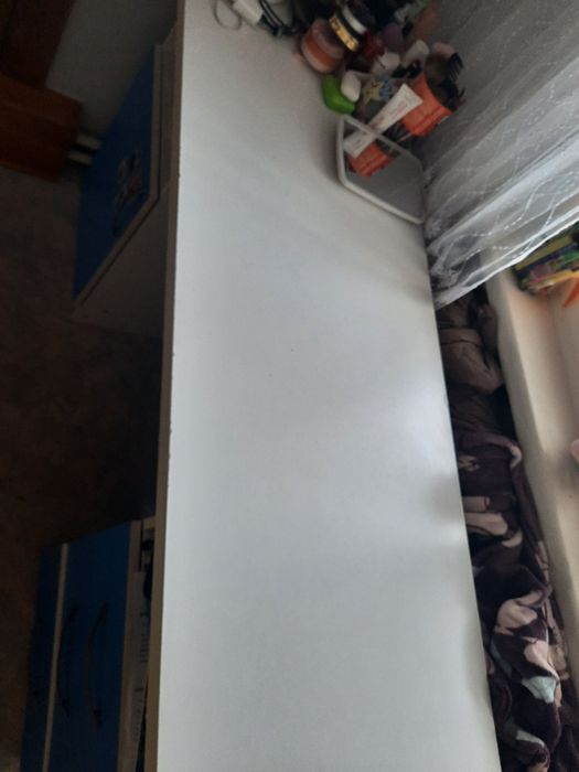 Стол ученический в отличном состоянии