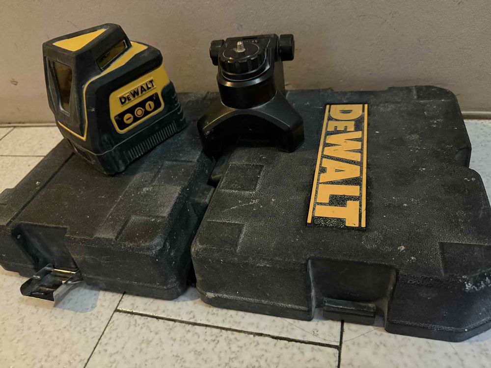 Лазерен нивелир DeWalt
