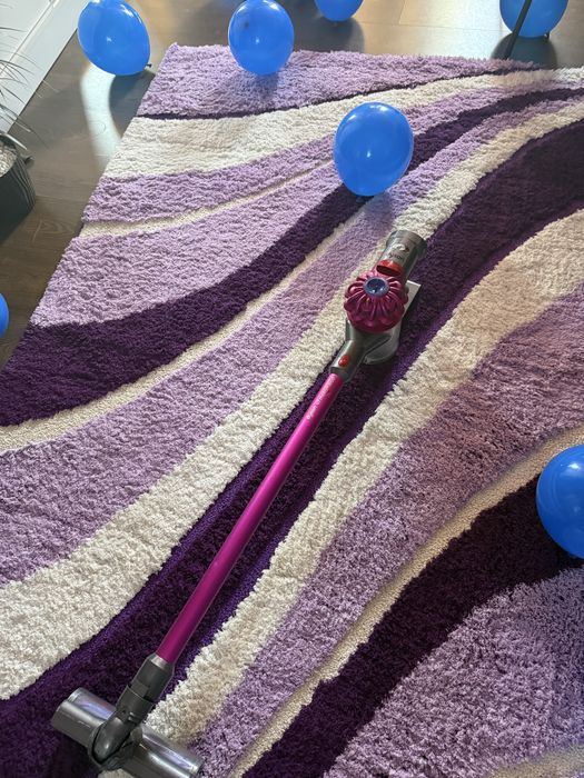 Aspirator dyson v7 impecabil