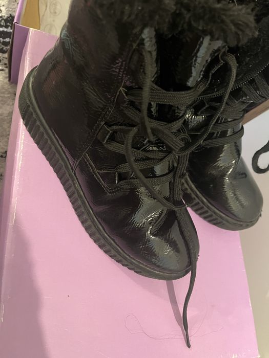 Обувки 31 и 32 номер 7 лв брой