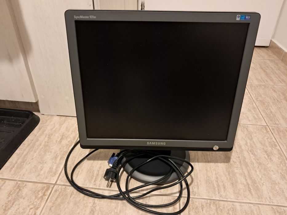 Монитор Samsung SyncMaster 931 BF