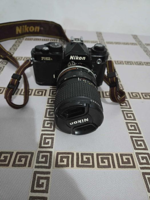 Vând aparate de fotografiat