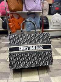 Geanta Christian Dior diferite culori