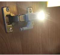 светодиодный светильник на петлю в шкаф+батарейки в комплекте