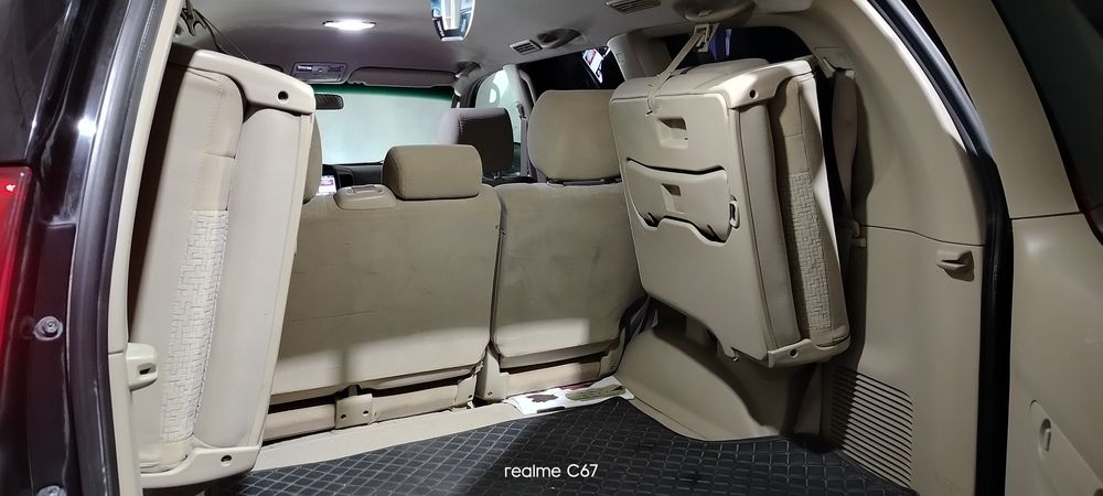 Tayota land cruiser prado
