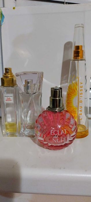Лот дамски парфюми
