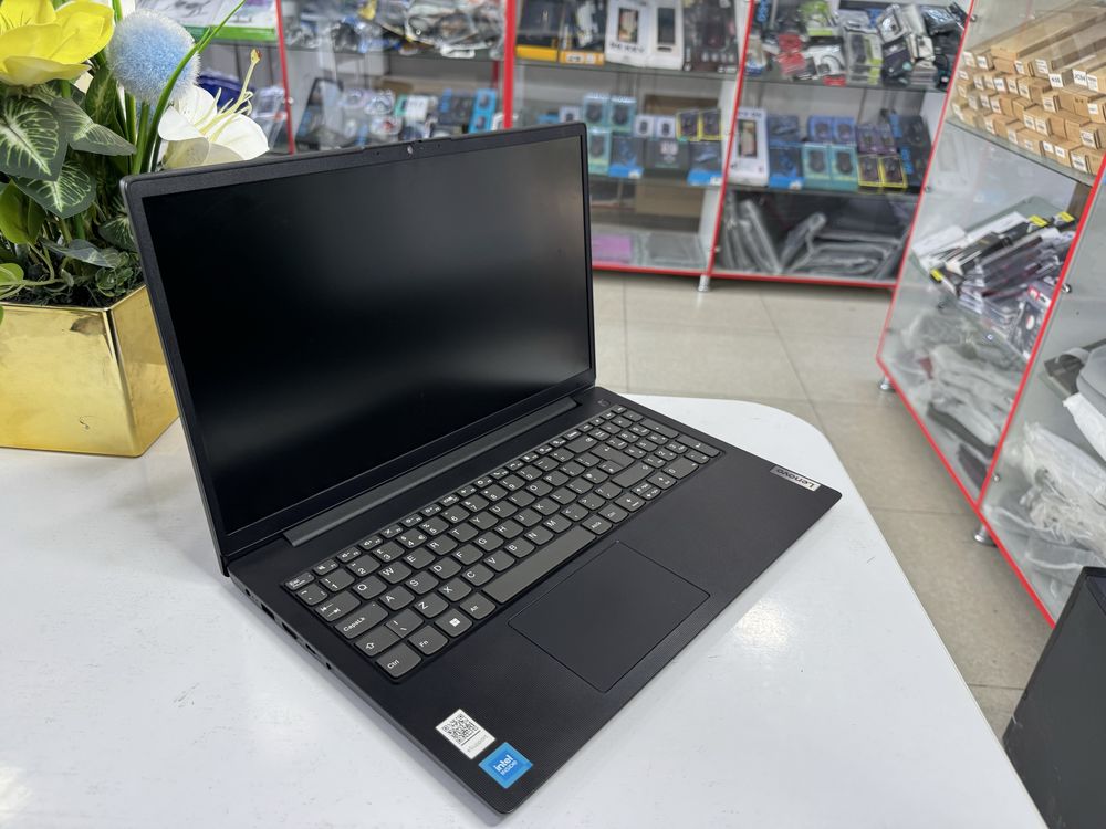 lenovo n4500 4/256 ssdlik qotmasdan ishlaydi atiga 1 kun ishlatilgani