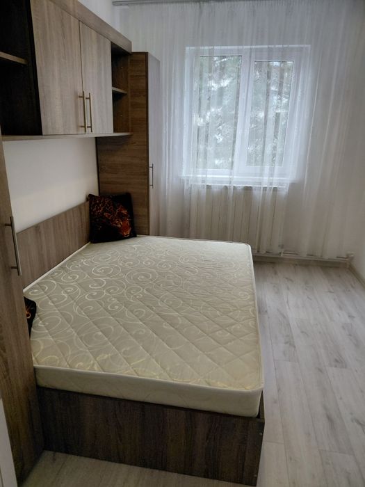 Inchiriez ap 3 camere Craiovita noua