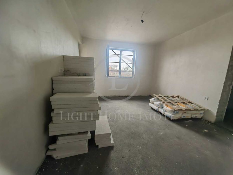 Продава се Тристаен апартамент в Пловдив, Остромила - 149 кв.м за 1007 €/кв.м - Снимка #5