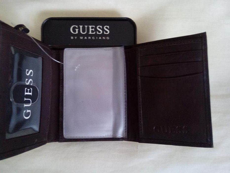 Guess портфейли