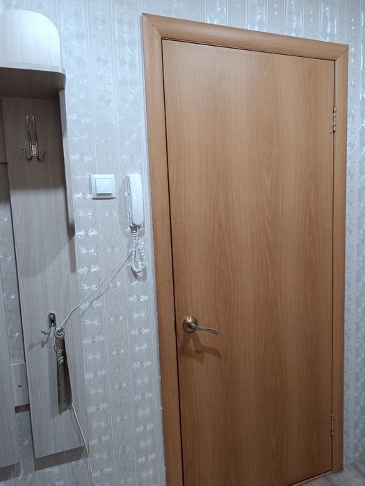 Продам межкомнатные двери