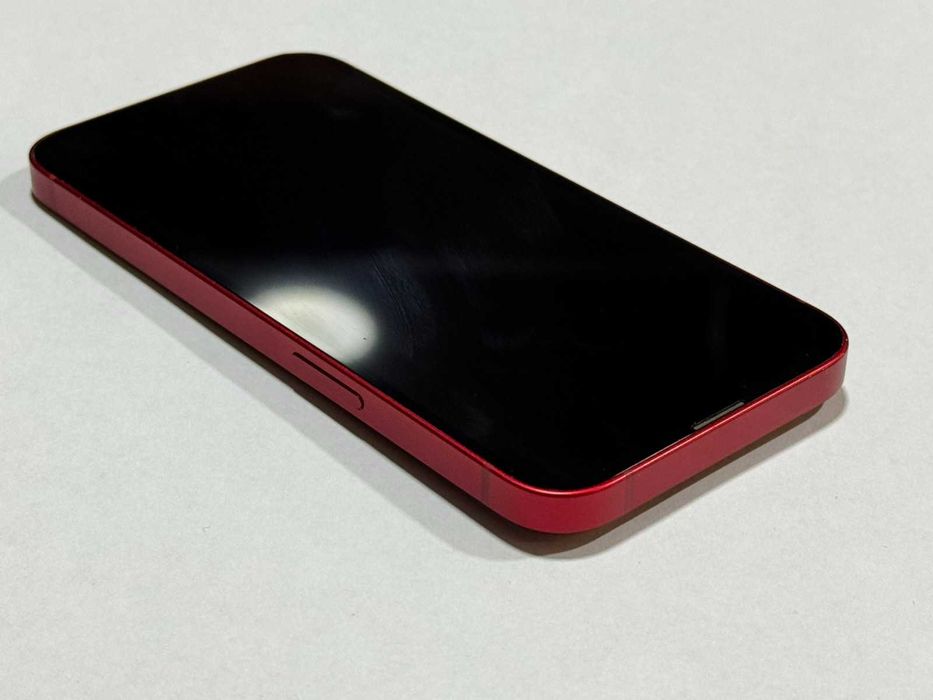 Мобилен телефон Apple iPhone 13 128GB