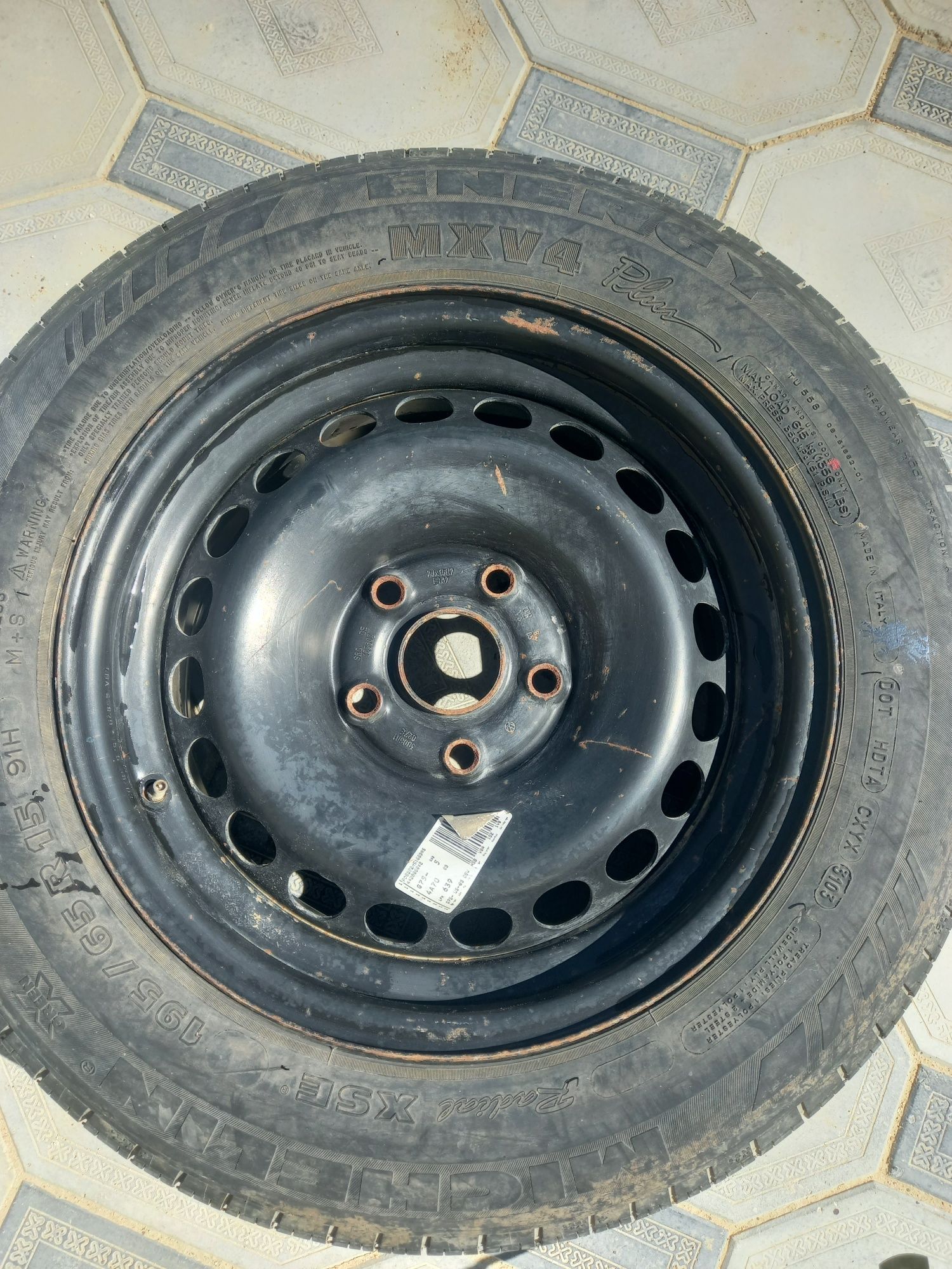 Покрышка с диском 205×65R15 195×65R15