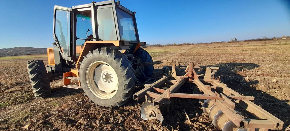 Vând diisc greu 3 tone stare bună de funcționare.