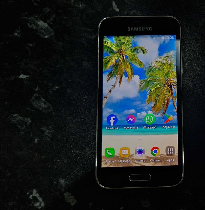 Vand Telefon Samsung S5 mini cu 4G/LTE !!Liber Retea!! la 100lei