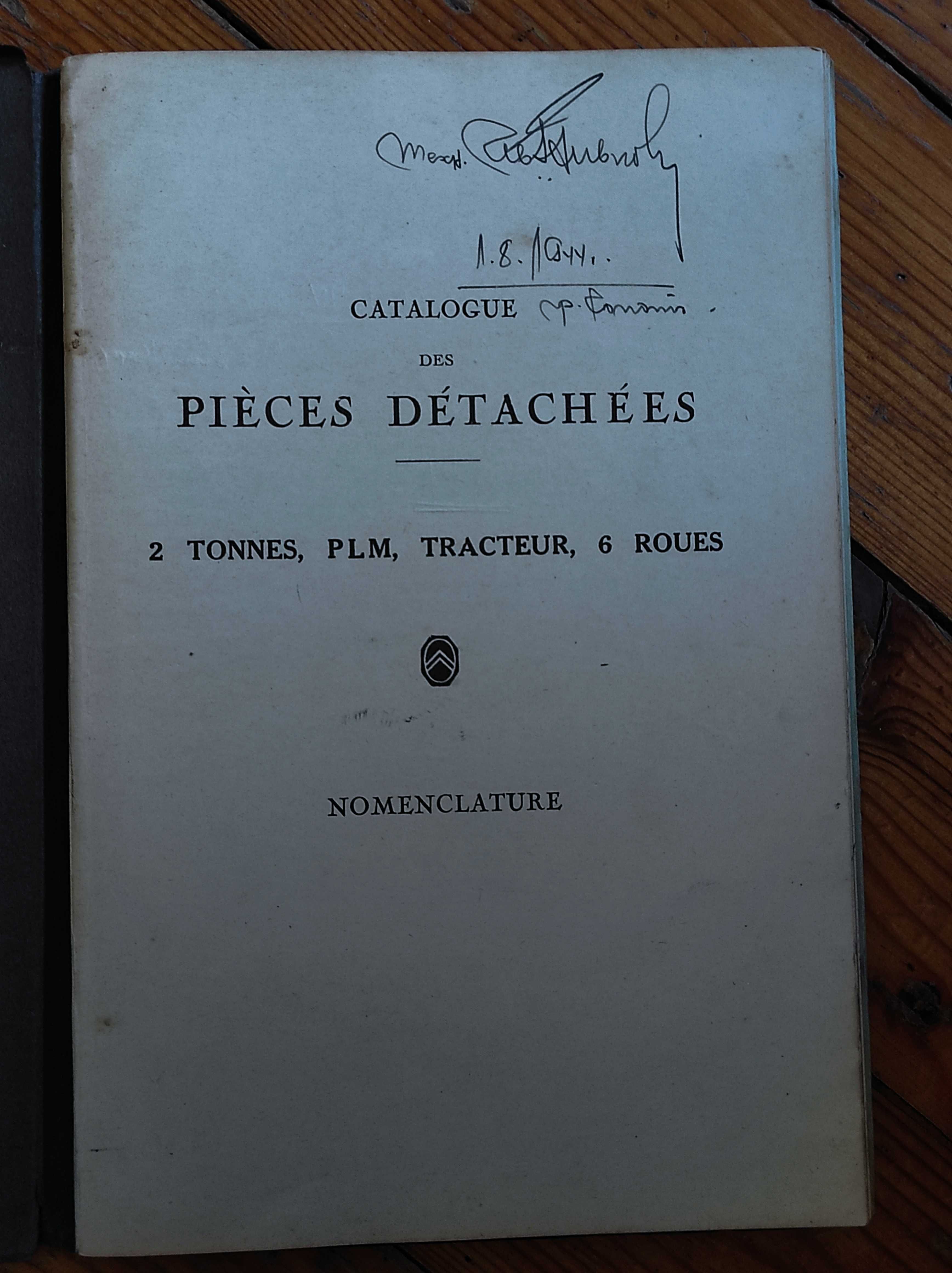 Стара антикварна книга от 1930 години citroen ремонт и реставриране