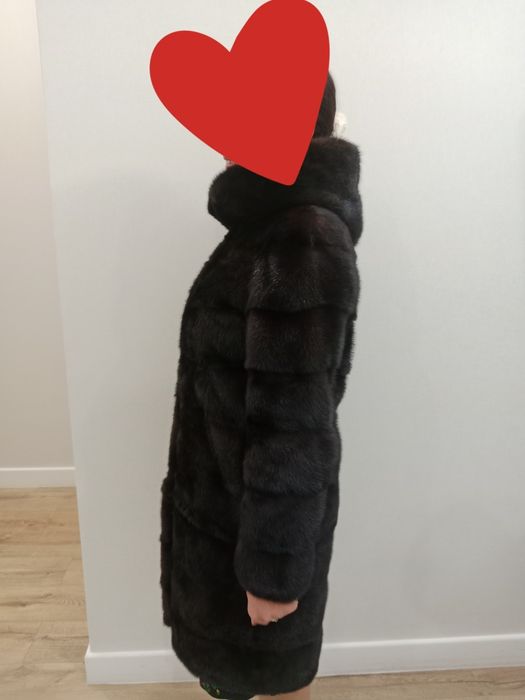 Шуба срочно продам оригинал