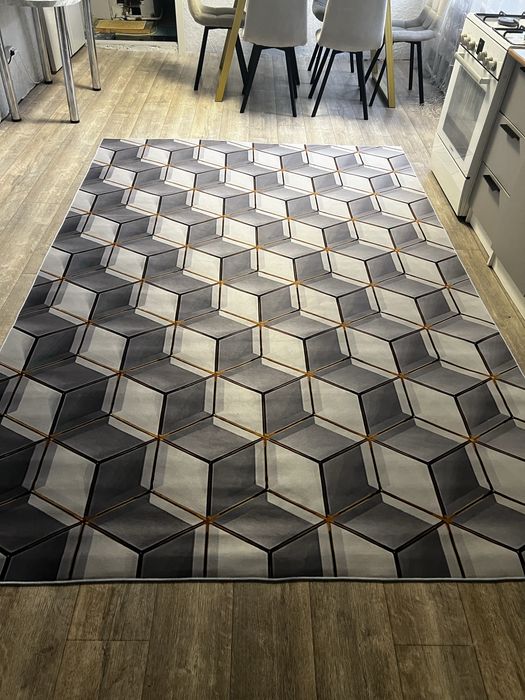 Продам ковер 2 на 3