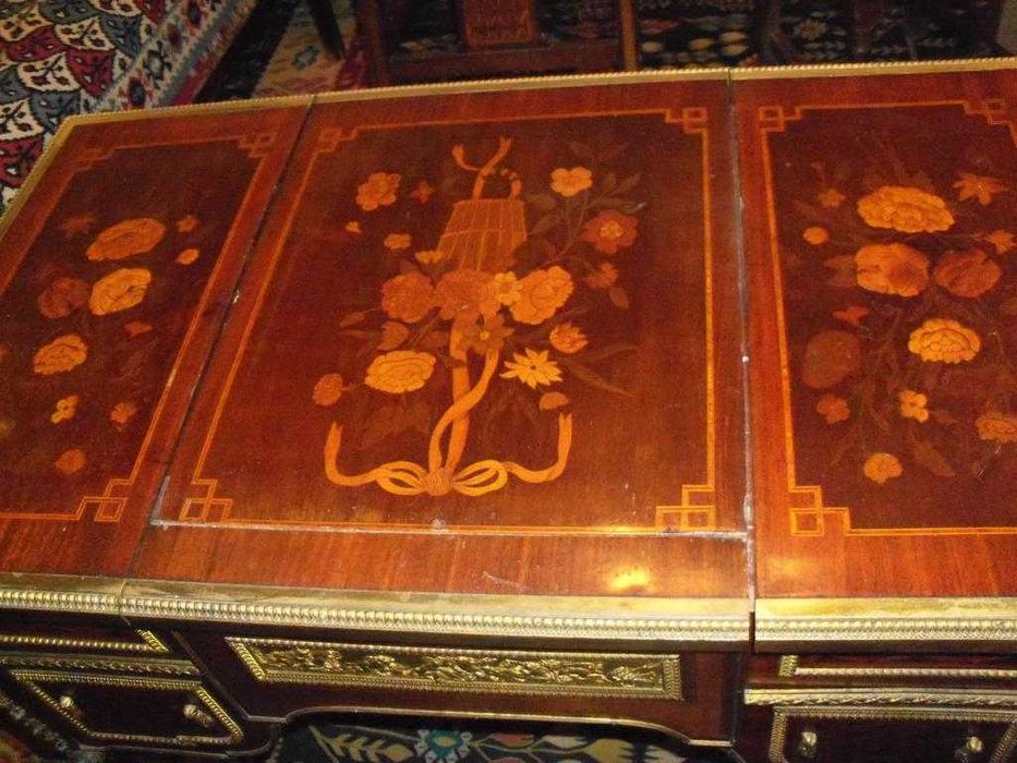 Mobilier Vintage Antique familiei Callimachi