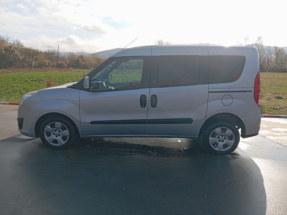 Opel Combo 2012 motorizare 1.6 diesel