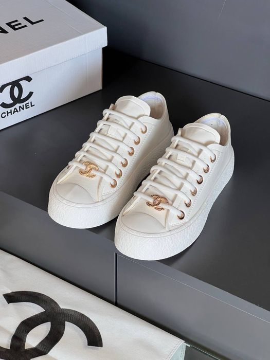 Adidasi Chanel noi !!! Marimi 36/40 !!!