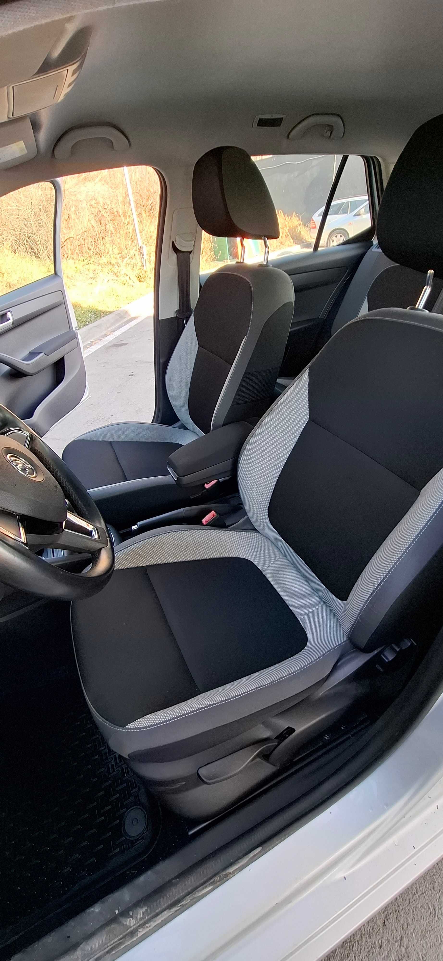 Skoda Fabia 1.0 MPI на 14 258км,