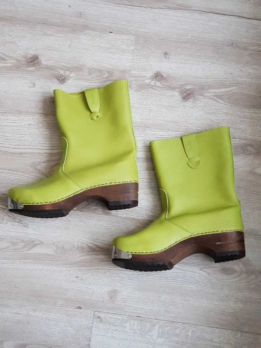 Модерни яки ботуши