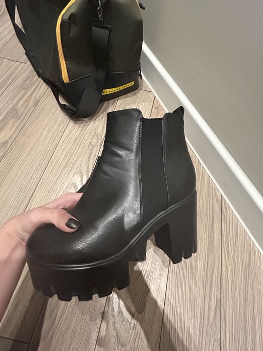 Продам ботильоны