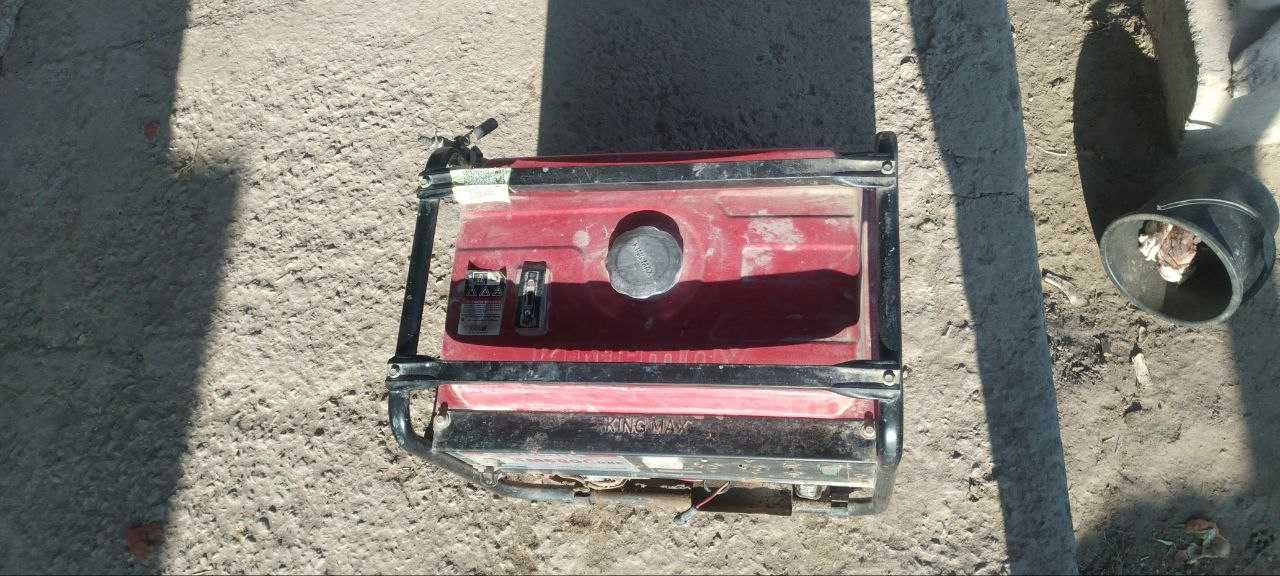 Движок с газом и бензин