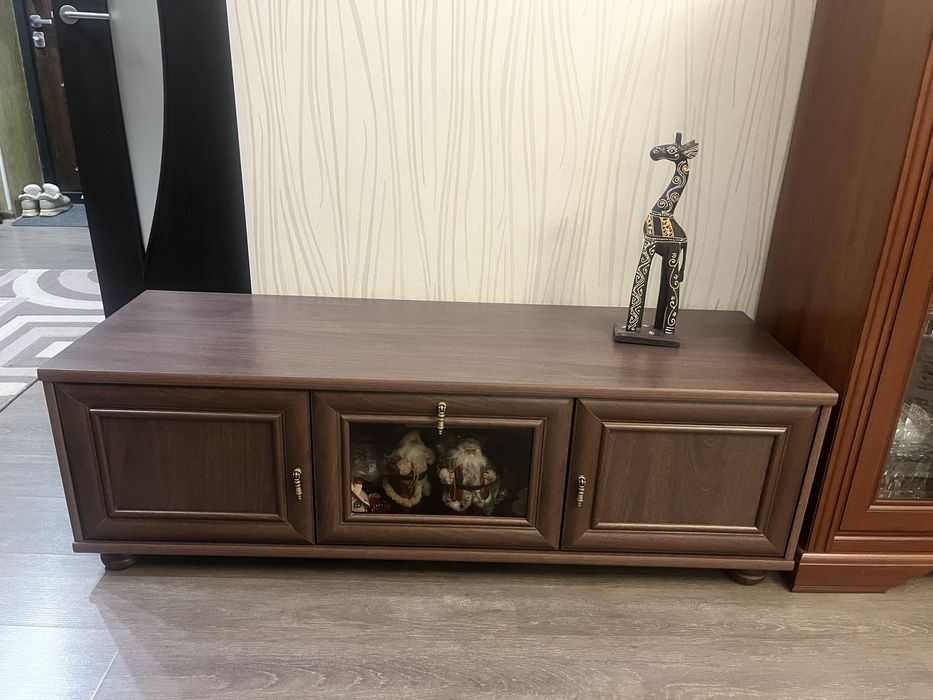 Тумба под телевизор