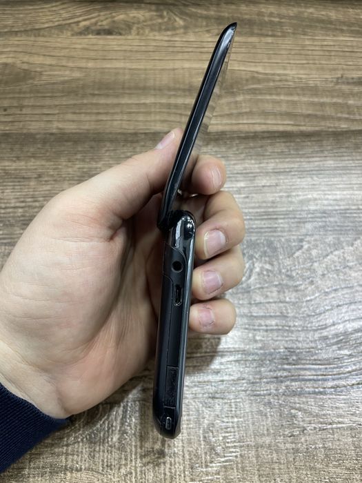 Black beryy sotiladi