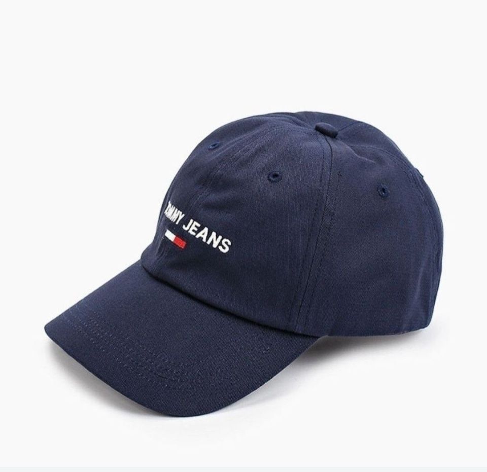 Tommy Hilfinger one size оригинал kangol adidas nike reebok calvin ea7