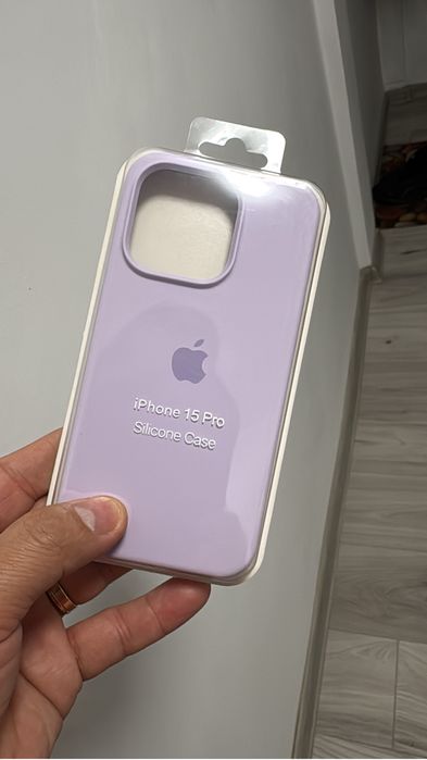 Huse iphone 15 pro si Pro max