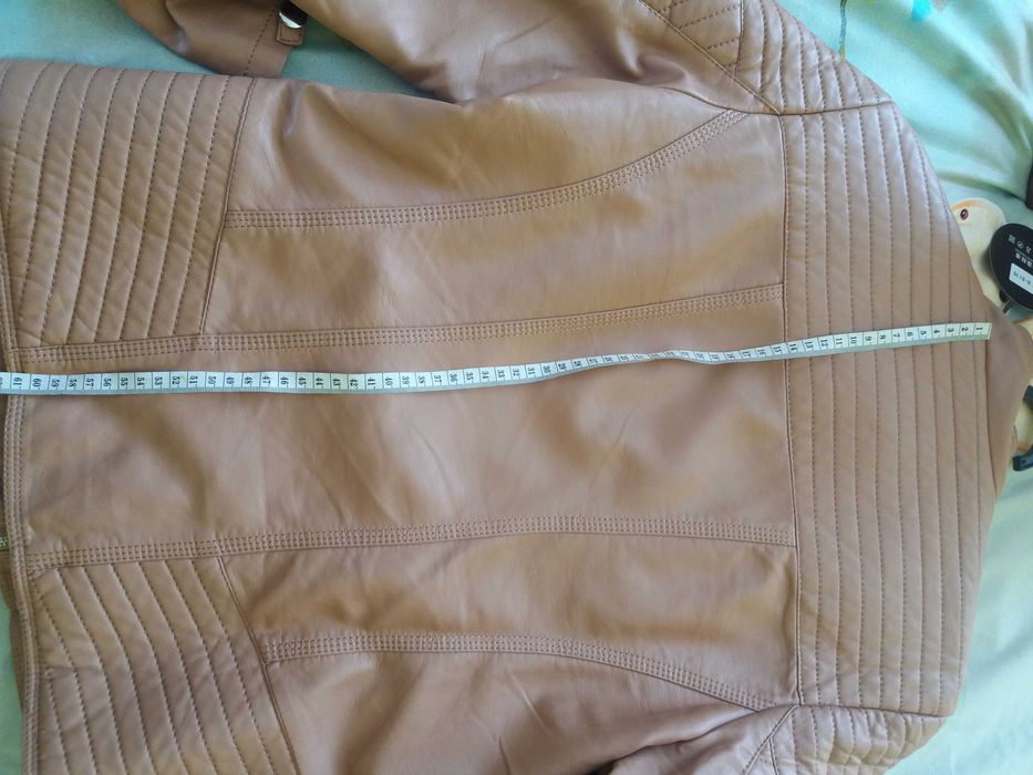 Geaca dama piele.marimea xl merge si ptr.L