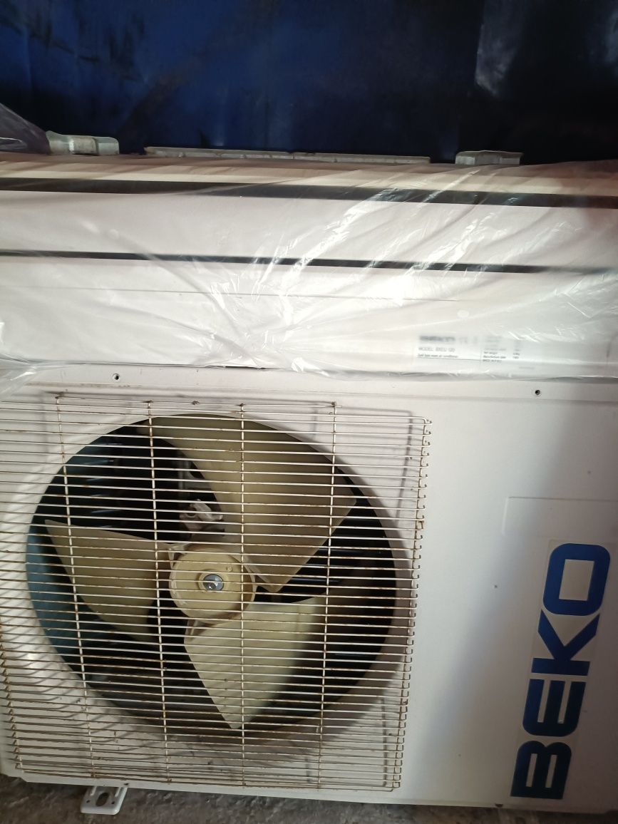 Vând Aer Conditionat Beko