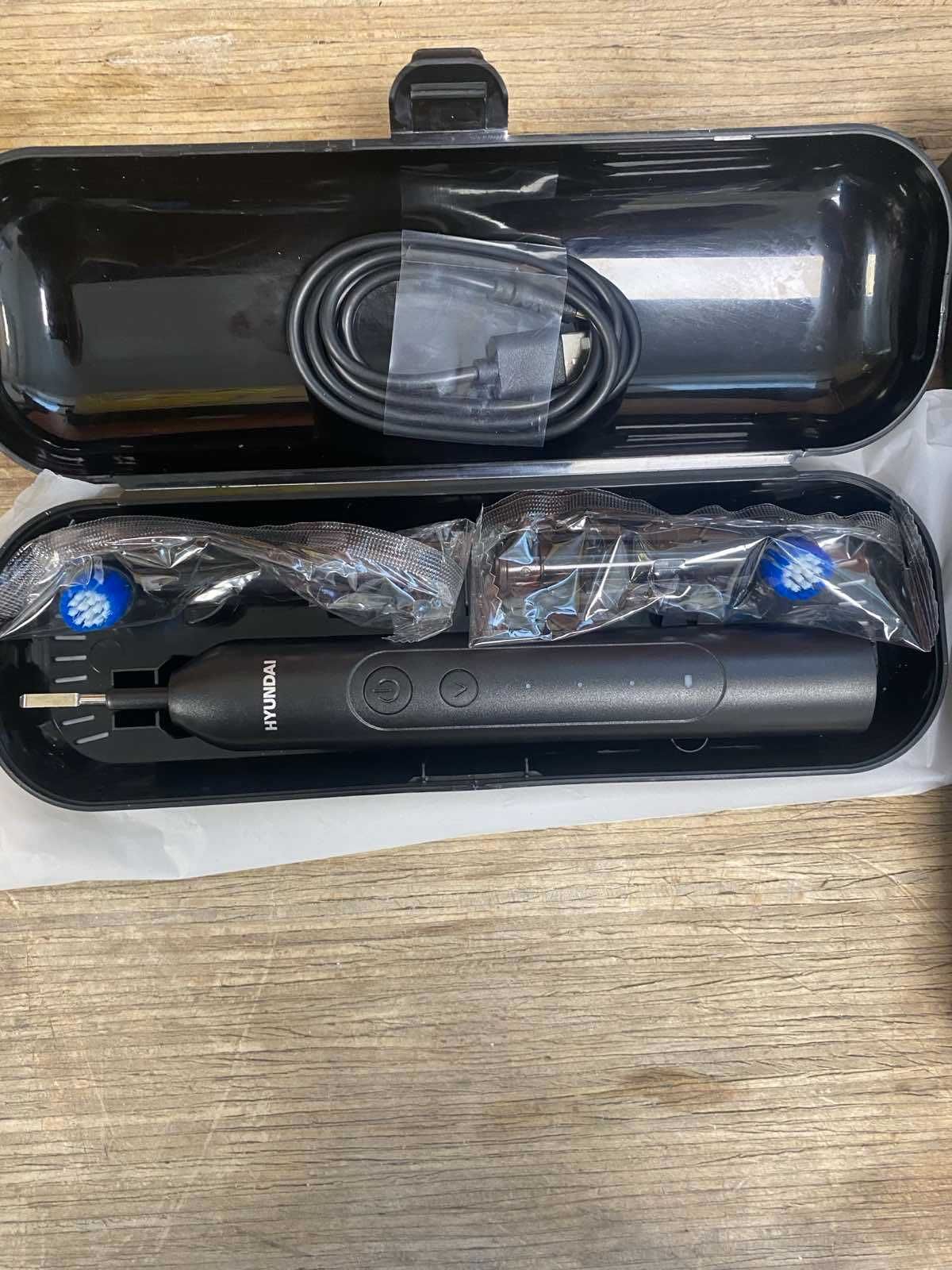 Електрическа четка за зъби Hyundai HHA 792302