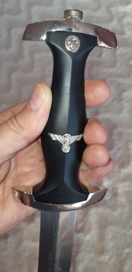 STILET german trupe elita