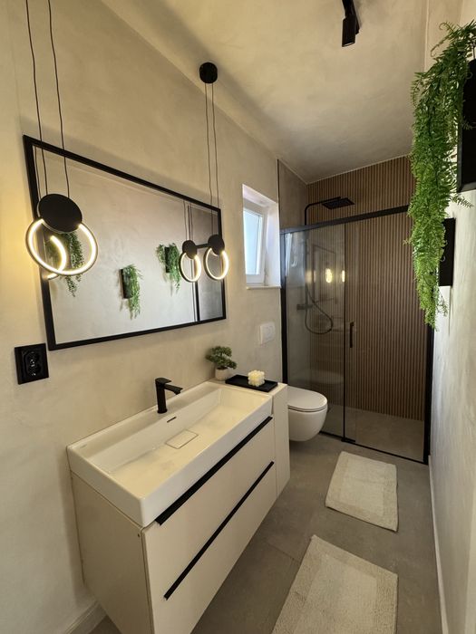 Vand casa insiruita 4 camere, 3 bai, gradina, terasa,parcare